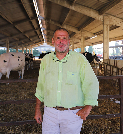 Farm-Led for breeding, Molino Terenzano, illuminazione, bovini da latte, Giuseppe Baronchelli